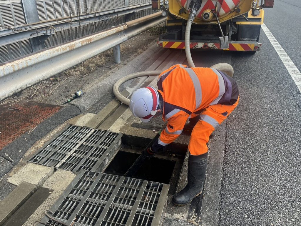 集水枡掃除画像