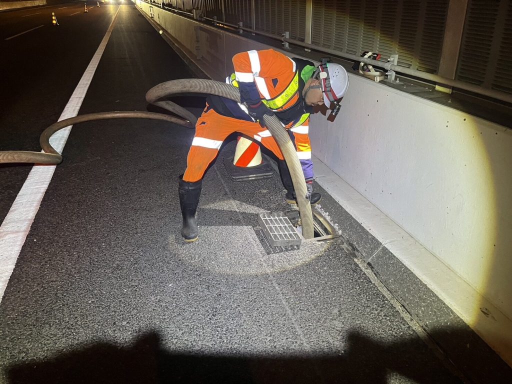 集水枡掃除画像